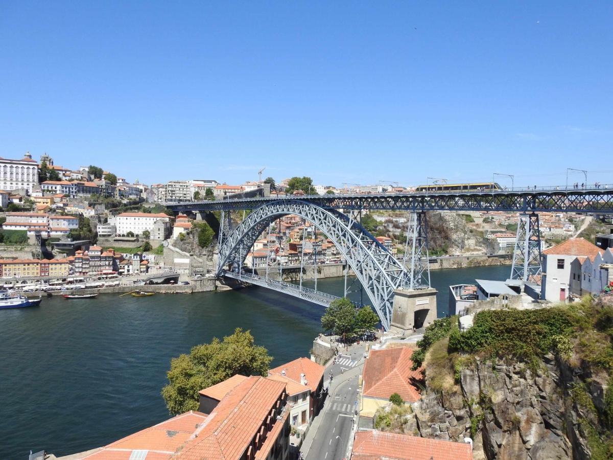 Oporto Delight 1 Luxury Apartment In Historic Center With Balcony Max 4 P Exterior foto